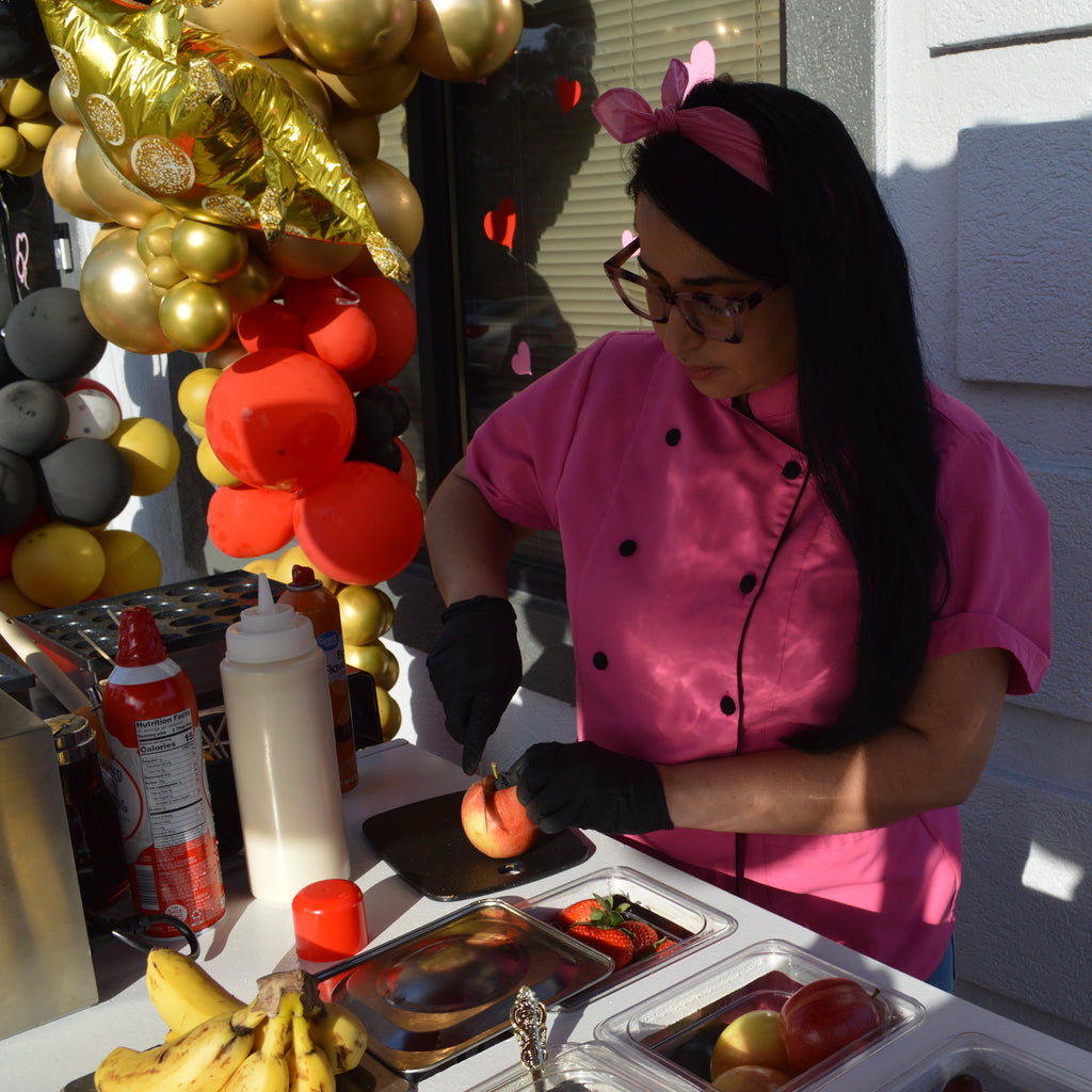 RENTA DE CARRITOS PARA EVENTOS  (cake bar )