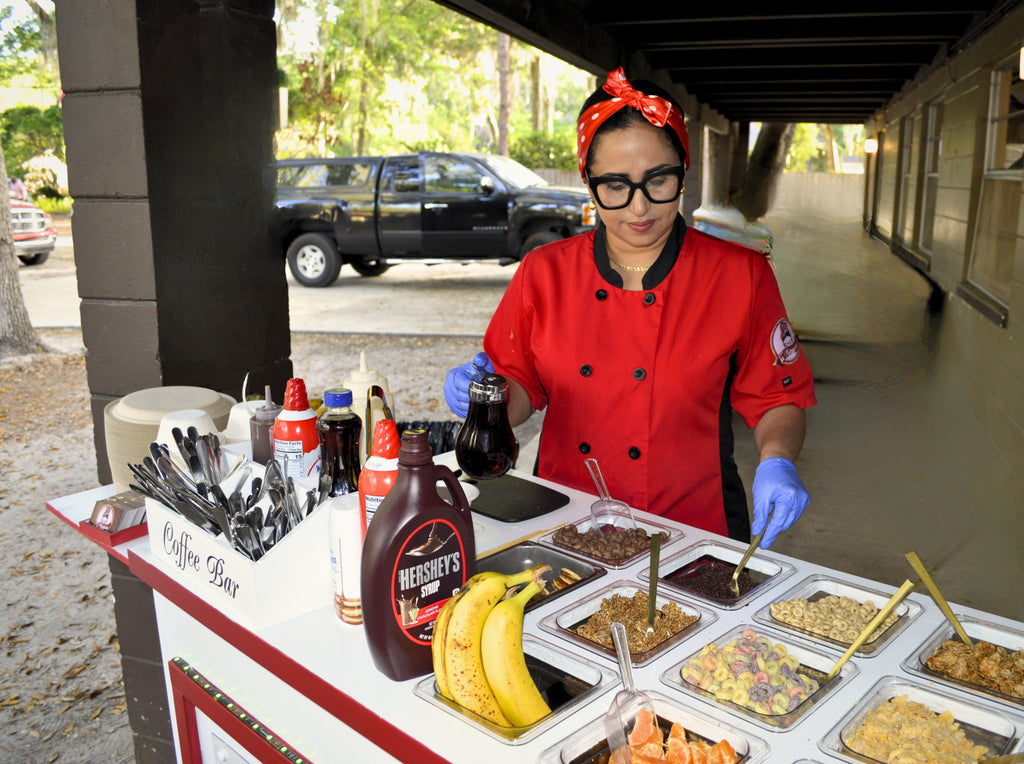 RENTA DE CARRITOS PARA EVENTOS  (cake bar )